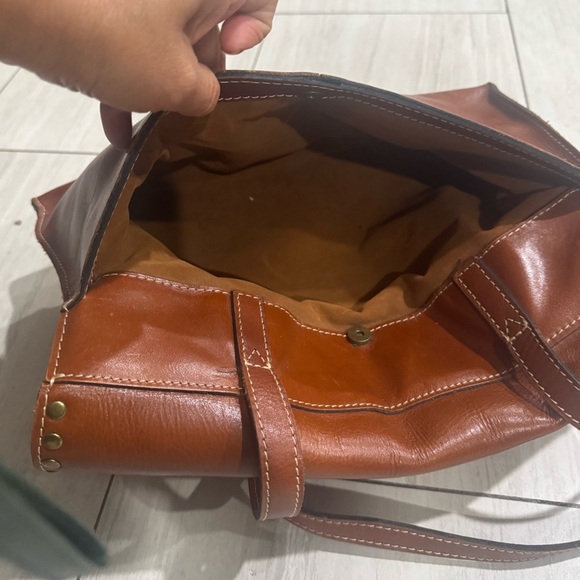 NWOT Patricia Nash Verbania Satchel Purse Brown Leather Studded in Tan - Picture 7 of 10